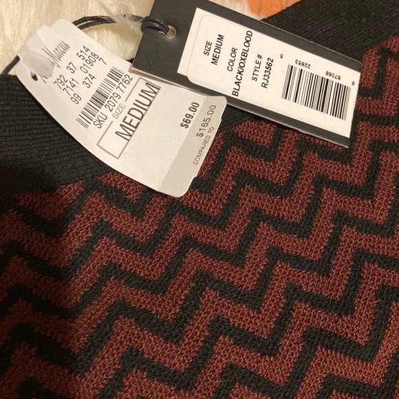 NWT ROMEO & JULIET COUTURE SKIRT SIZE MEDIUM - Picture 4 of 4